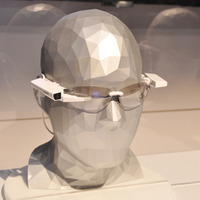 【CES 2015】ソニー、市販アイウェアに装着して使う片眼用ディスプレイモジュール 画像