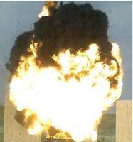 「BCR X10」を使った爆破実験の様子（画像提供：シー・ティ・マシン）