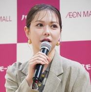 村重杏奈、赤いランジェリー姿で大人の色気を解禁！新写真集で新たな魅力見せる