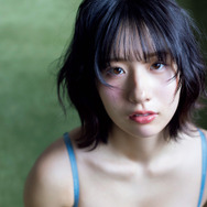 レズビアン公表のグラドル・髙峰じゅりが妖艶さ放つグラビア披露！