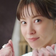 松浦亜弥、デビュー25周年の節目に誕生25周年「キシリクリスタル」WEB CMに出演