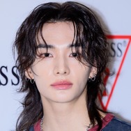 「どういう髪型!?」Stray Kids・ヒョンジン、サイド刈り上げで大胆イメチェン！ワイルドな姿に反響