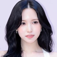 透けてる…！TWICE・ミナ、“全身レース”のドレス姿にファン悶絶「キャー」「えぐかわいい」