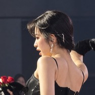もはや見えてる…10代K-POPアイドルの“短すぎ衣装”がスタンダードに　懸念すべきは露出度より「誰が決めたか」
