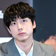 坂口健太郎、「妻が通報」報道も「暴力一切ない」声明も韓国メディアが一斉反応　注目を集めるワケ