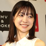 今森まや、『高1での妊娠』発言を謝罪しSNS休止を発表 「責任感のない発言をしてしまった」