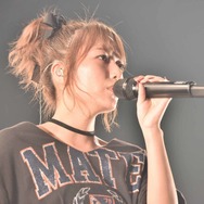 高橋みなみ、初の全国ツアーファイナルで号泣「ついて来てくれてありがとう」