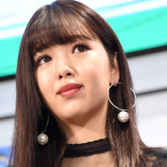 藤田ニコル、水着姿の連続投稿にファン興奮「パットなしのナチュラルおっぱい」