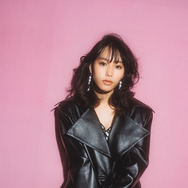 南沙良、「NYLON'S NEXT 2021」女優部門受賞！単独特集ではクールな一面も