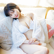 「大人みくりんを味わって」グラビアクイーン・田中美久の『旬撮GIRL』誌面カットが公開に！
