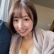 NMB48・安部若菜、谷間の誘惑……刺激的な写真集オフショット公開