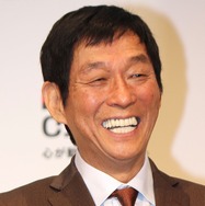 明石家さんま、離婚31年後の今も大竹しのぶの兄弟にお中元