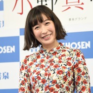 小野真弓、写真集でサルで胸を隠すプラン「かじられそうに」