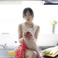 須田亜香里、SKE48卒業から1年の節目・11月1日にフォトエッセイ発売
