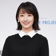 波瑠、アンジャッシュ児嶋家でクリパ！奥様とはゲーム仲間