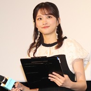 フジ原田葵アナ、同局女子アナとの制服ショットにファン悶絶！斎藤京子とのツーショットも