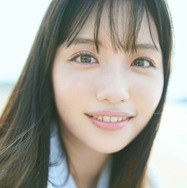 テレ東・田中瞳アナ初のフォト＆エッセイ『瞳のまにまに』発売決定
