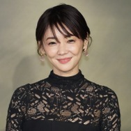 倉科カナ、貴重なミニスカコーデで美スタイル披露「なんて綺麗な脚」「ステキ過ぎます」