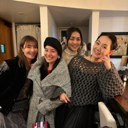 とよた真帆らが新山千春“44歳”バースデーを祝福！「とっても楽しい夜でした」