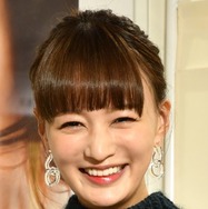 わたなべ麻衣、所属事務所を退所　夫はタレントのJOY