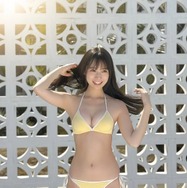 JKラウンドガール・百田汐里、今年初のグラビア撮影で“異次元スタイル”！