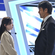 進藤（阿部寛）と華（永野芽郁）の過去がつながる!? 18年前に起きた出来事とは…『キャスター』