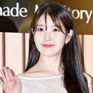 IU、誕生日を祝ったのはBTS・Vだけじゃない！“愛されバースデー”写真を公開【PHOTO】