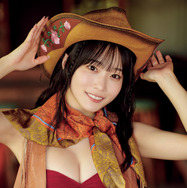 岸みゆ、ウエスタングラビアで“ミニマムグラマー”な魅力！