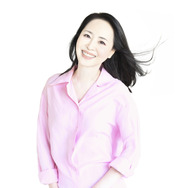 松田聖子「昨日のことのように覚えています」 19歳当時の初々しい『夏の扉』歌唱映像