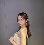 森香澄、“大人可愛く”ドレスアップ！「とっても綺麗」「お人形みたい」と反響続々