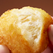 うどん生まれのもっちもち食感「丸亀うどーなつ」チョコ味が復活！丸亀製麺で6月3日から販売開始