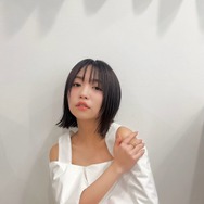 大原優乃、『美的』オフショット一挙公開！ 髪ばっさりの“大胆”イメチェン姿をたっぷりと…