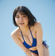 王道ビキニに美ヒップ…根本凪が魅せる、癒しの“オフ感”グラビア