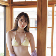 蓬莱舞、脱ぎかけショーパンにビキニ姿で“19歳”の美ボディあらわに