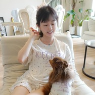 くりえみが愛犬とペアルックに！母からの31歳誕プレ披露