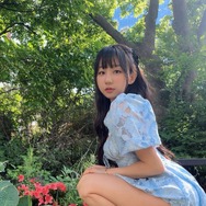 「なんて美しい太もも」ピョ・ウンジ、“しゃがみ美脚”が映えるポーズで夏コミ参加を報告！