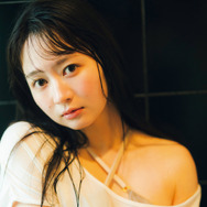 元SKE48・江籠裕奈、濡れTシャツの美肌ショット！『FLASH』最新号で3rd写真集先行カット公開