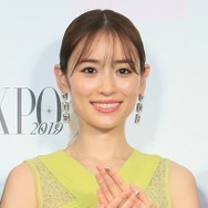 泉里香、サッカー日本代表の谷口彰悟選手と結婚を発表