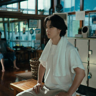 山﨑賢人と上白石萌音が昔ながらの銭湯へ！ サントリー生ビールの新CMが放映開始