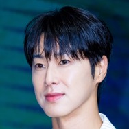 東方神起・ユンホ、完璧な方言の演技が好評！ドラマ『パイン ならず者たち』で一皮むける