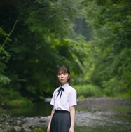 乃木坂46・小川彩、清流や古民家で“夏の青春”グラビア！『B.L.T. SUMMER CANDY』に登場