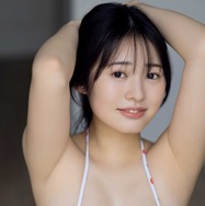 全鳥取県民の妹・白濱美兎、胸元セクシーな水着姿を披露！