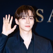 2PM・ジュノ、ウイスキー片手に大人の色気…余裕あふれる眼差しで魅了【PHOTO】