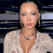 「これダンス？性行為じゃん」発言で炎上のHoney J、大胆ファッションで魅せた“唯一無二の存在感”【PHOTO】