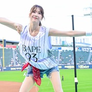 えっ、美人が2人も…？前職アイドル→韓国プロ野球で人気の日本人チア、キュートなプリクラSHOTを披露【PHOTO】