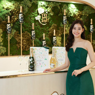 新木優子、エレガントなロングドレス姿を披露！「利きシャンパン」挑戦で見事成功