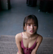 森脇梨々夏、色気ただようレオタード水着姿！“ピュアなだけじゃないボディ”を披露