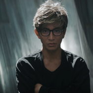 木村拓哉、OWNDAYSアンバサダー就任！新CMでCGなしの“黒い涙”を披露