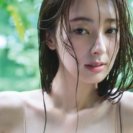 宮本茉由、色気あふれるセクシーカット！“最初で最後のメモリアル写真集”が発売決定