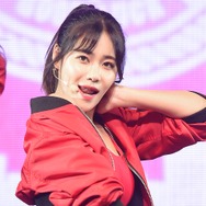 ヒット曲が人気再燃中の元K-POPアイドル、第一子出産を報告「この世界にようこそ」